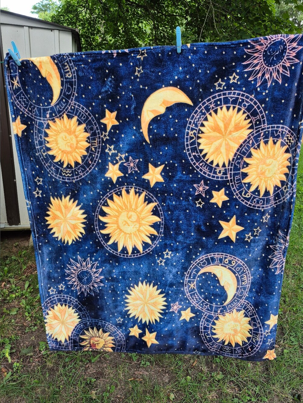 Celestial Pattern Throw Blanket